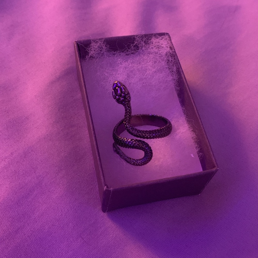 Snake gunmetal adjustable ring